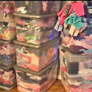 !🚨 Going QUICK. ⚠️SALE⚠️ 1/2 tote of baby girls clothing
